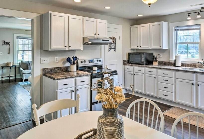 Pet Friendly Greensboro Vacation Rental!