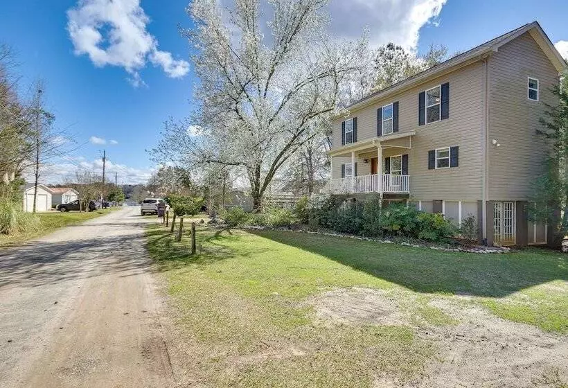 Pet Friendly Lakehouse: View Tower + Fire Pit!