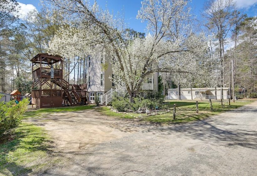 Pet Friendly Lakehouse: View Tower + Fire Pit!