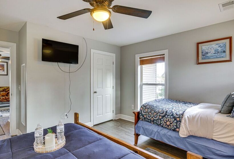 Pet Friendly Lakehouse: View Tower + Fire Pit!