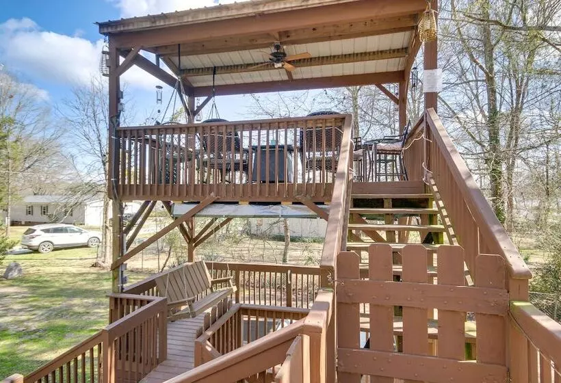 Pet Friendly Lakehouse: View Tower + Fire Pit!