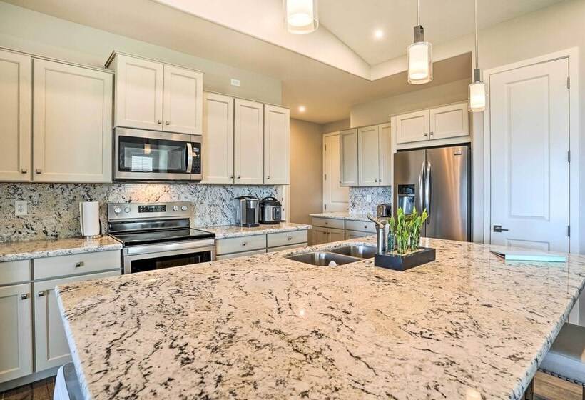 Prescott Property W/ Amazing Panoramic Views!