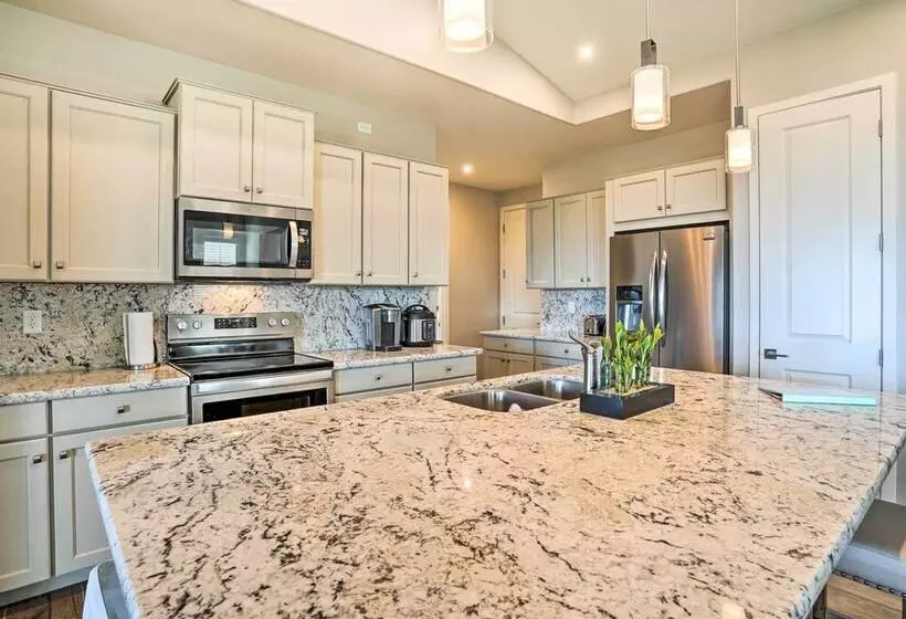 Prescott Property W/ Amazing Panoramic Views!