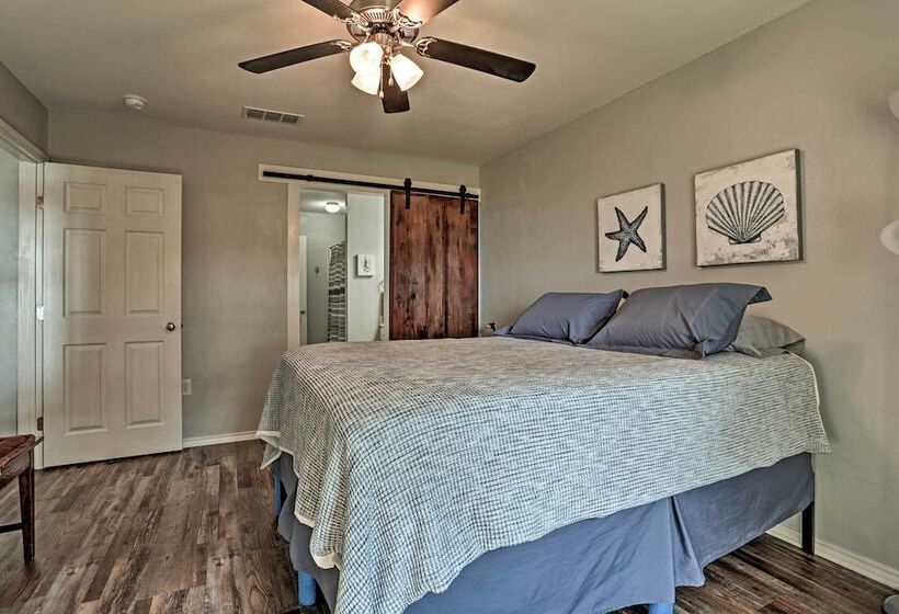 Relaxing Texas Getaway, 1 Mile To Boat Ramp!