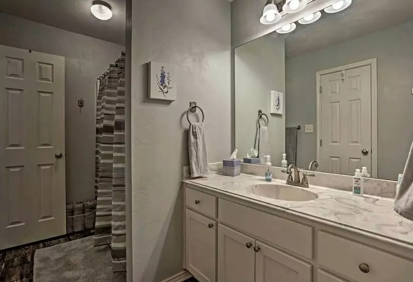 Relaxing Texas Getaway, 1 Mile To Boat Ramp!