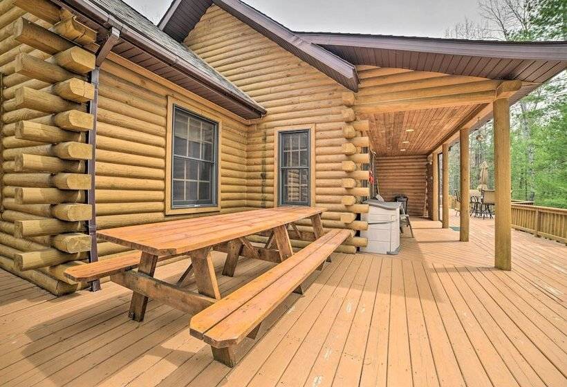 Riverfront Lewiston Cabin W/ Stone Fireplace!