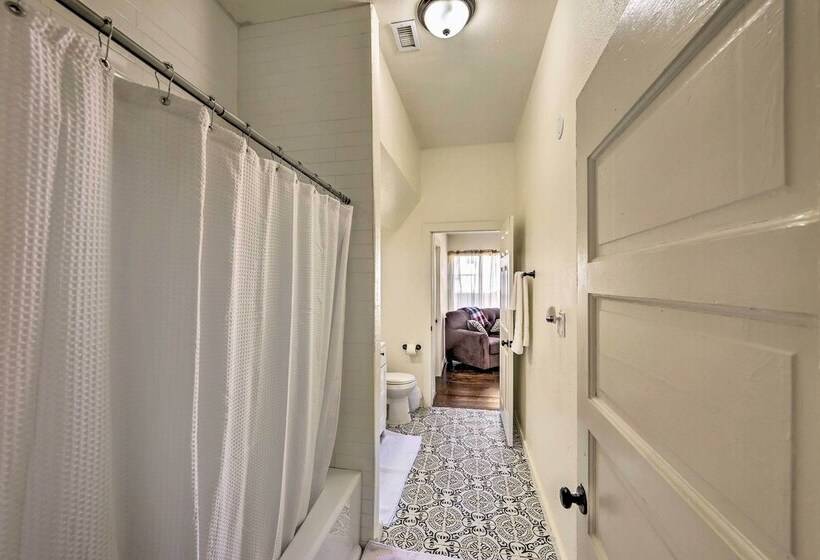 Riverside House W/ Yard ~ 1 Mi To Downtown!