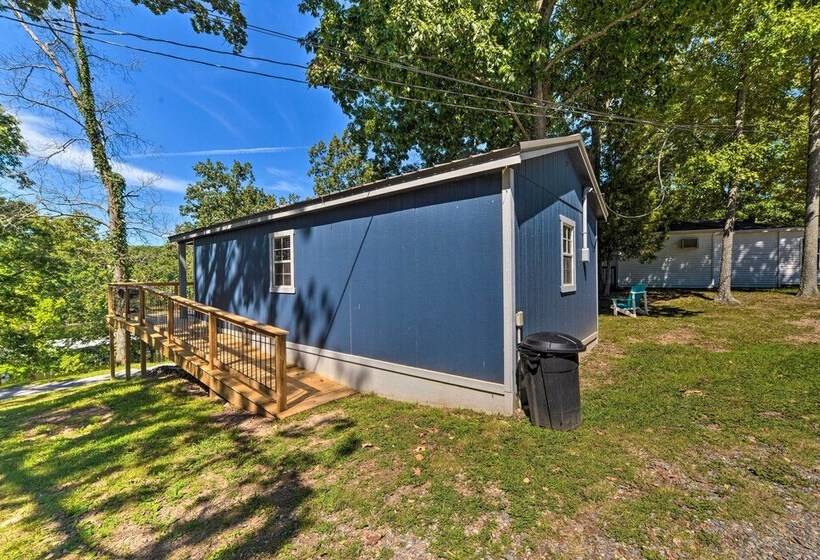 Rustic Dog Friendly Cabin W/ Deck & Fire Pit!