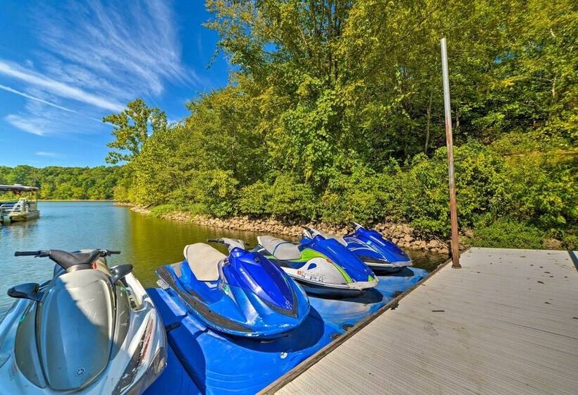 Rustic Dog Friendly Cabin W/ Deck & Fire Pit!