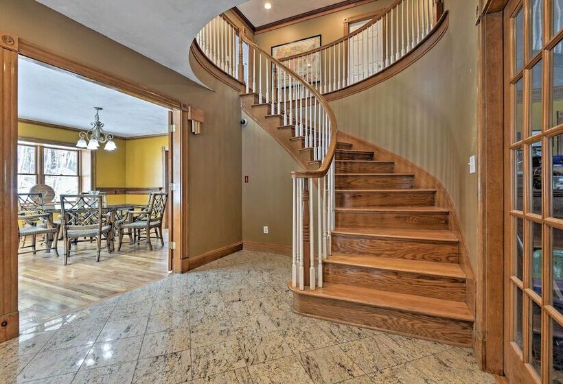 Deck For Entertaining: Belmont Group Getaway