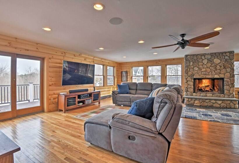 Deck For Entertaining: Belmont Group Getaway