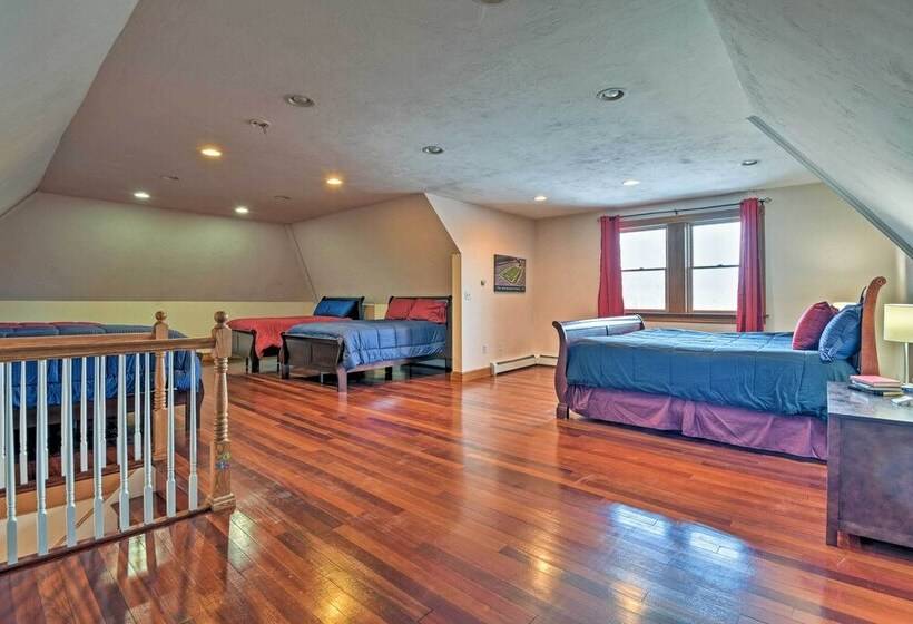 Deck For Entertaining: Belmont Group Getaway