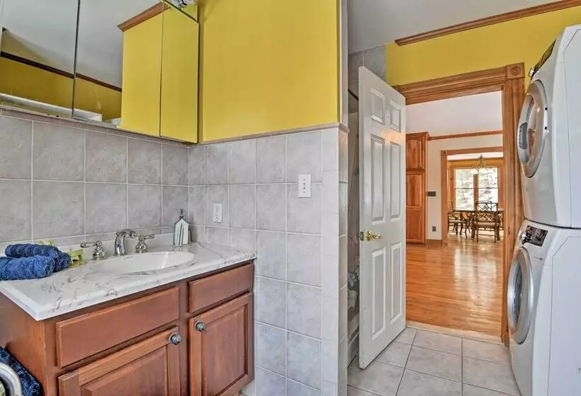 Deck For Entertaining: Belmont Group Getaway