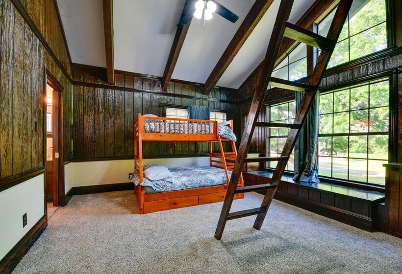 Private Pool: Pilot Point Home On 45 Acres