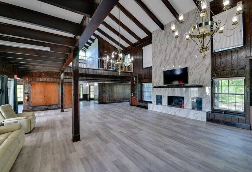 Private Pool: Pilot Point Home On 45 Acres