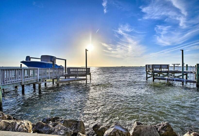 Bayfront Palmetto Retreat With Pool, Spa & Dock!