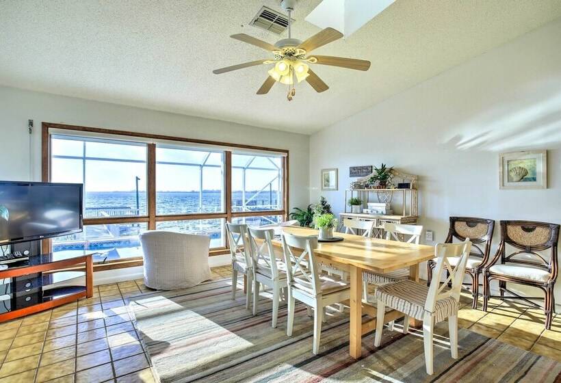 Bayfront Palmetto Retreat With Pool, Spa & Dock!