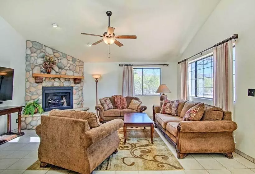 Sunny Tucson Home W/ Patios On 5 Acres!