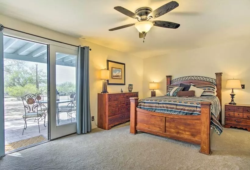 Sunny Tucson Home W/ Patios On 5 Acres!