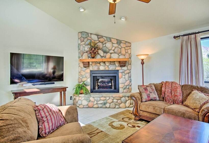 Sunny Tucson Home W/ Patios On 5 Acres!