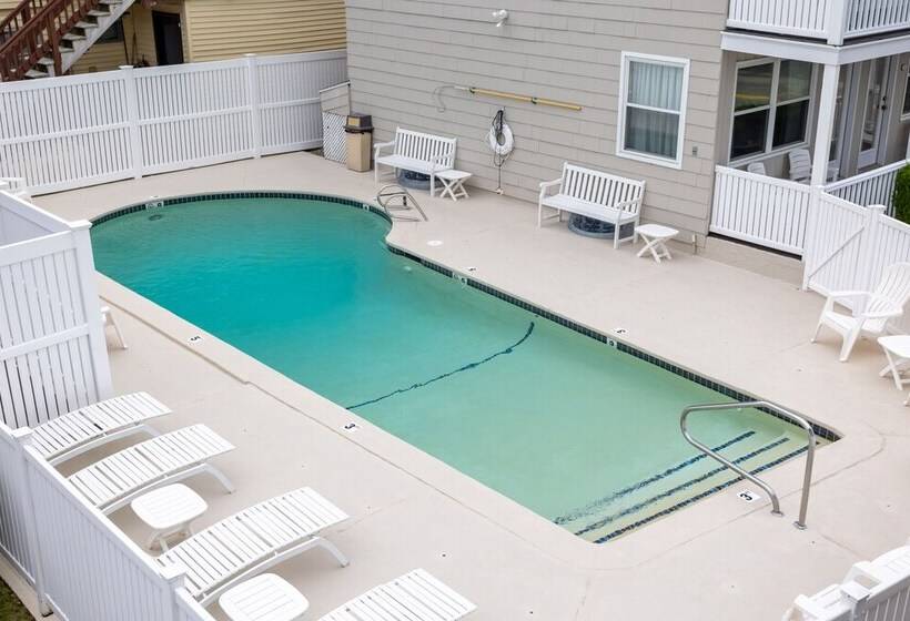 The Gull Oceanside Inn & Motel