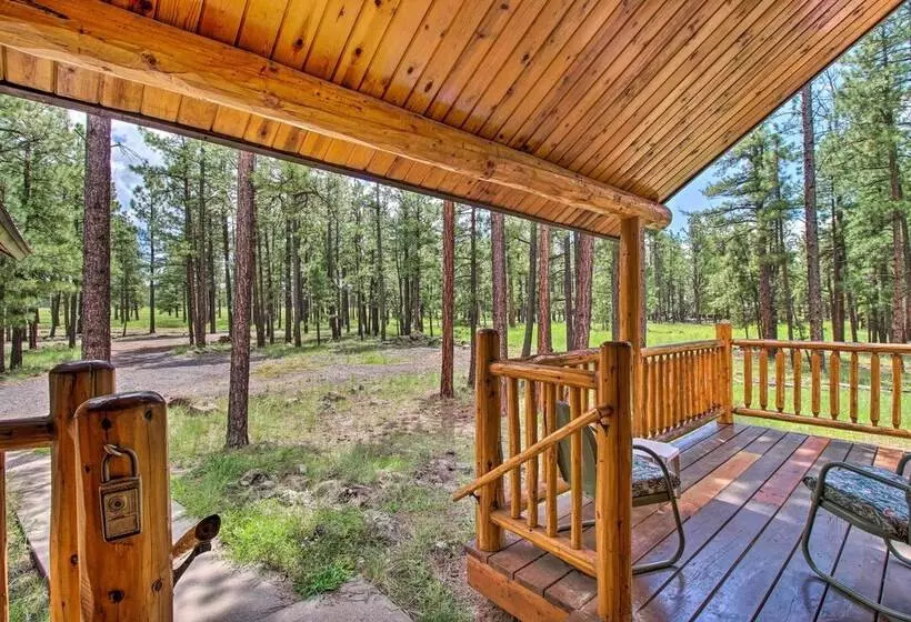 Tranquil Mountain Cabin In Greer W/ Game Room!