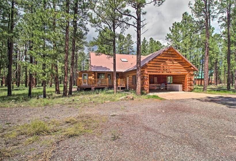 Tranquil Mountain Cabin In Greer W/ Game Room!