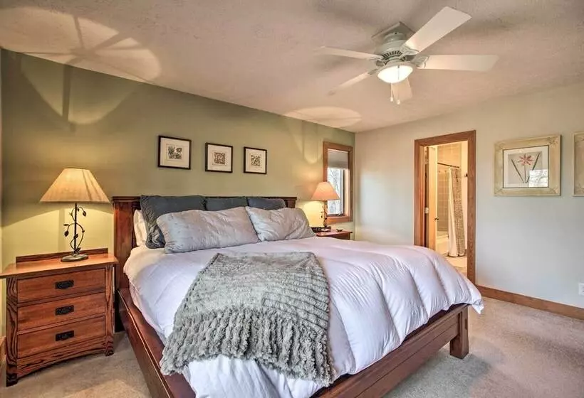 Upscale Wintergreen Resort Home W/golf Course View