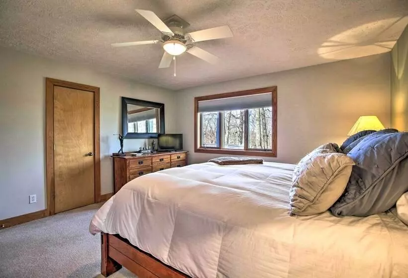 Upscale Wintergreen Resort Home W/golf Course View