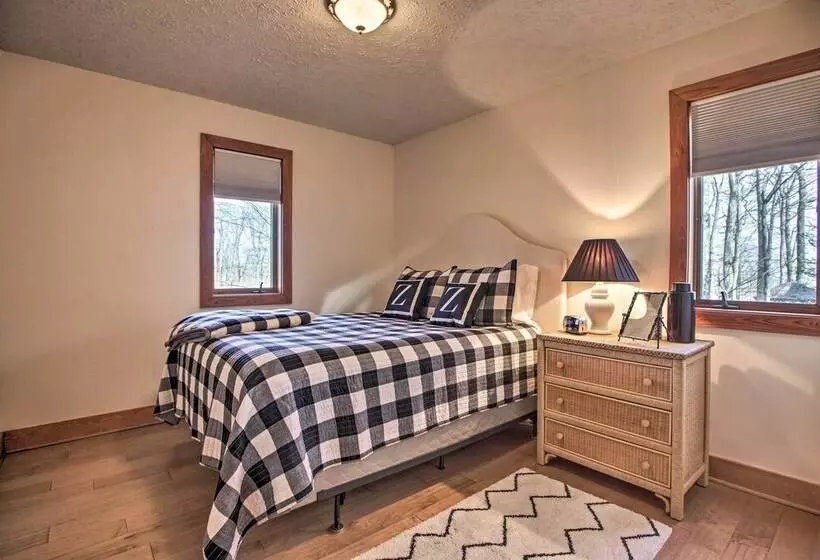 Upscale Wintergreen Resort Home W/golf Course View