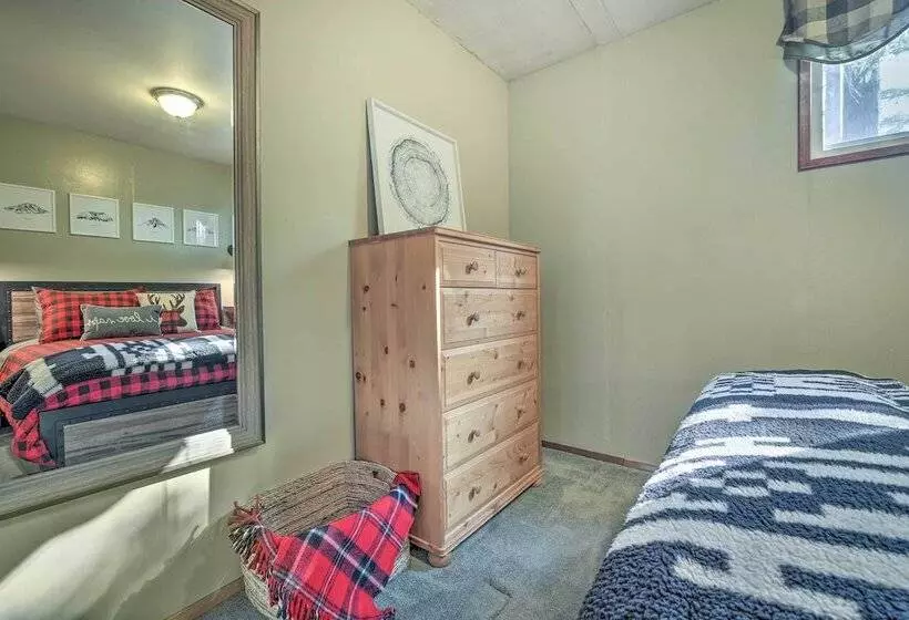 Wandering Elk  Cabin Retreat W/ Golf Access!