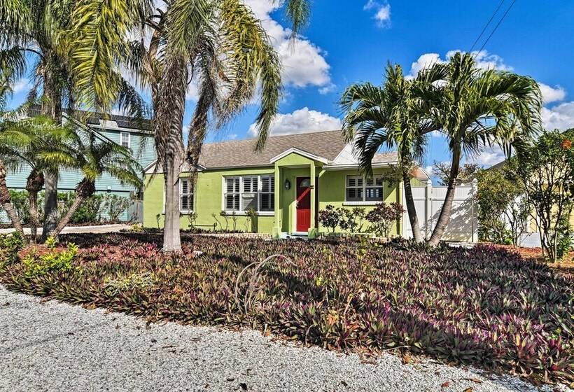 Bayside Pad W/ Pool Access & Dock: 1/2 Mi To Beach