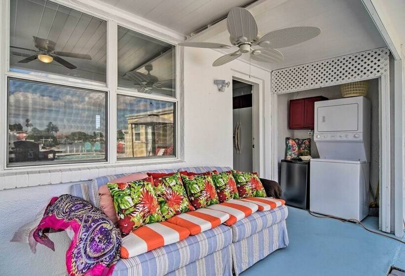 Bayside Pad W/ Pool Access & Dock: 1/2 Mi To Beach