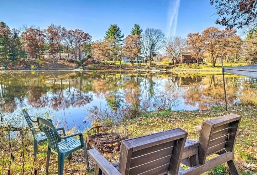 Beautiful Home W/ Hot Tub On Lake Wissota