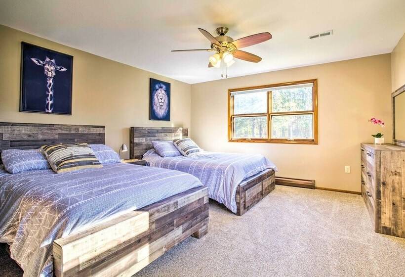 Beautiful Home W/ Hot Tub On Lake Wissota