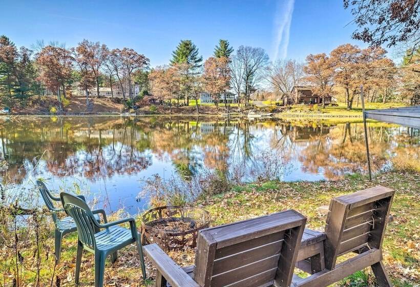Beautiful Home W/ Hot Tub On Lake Wissota