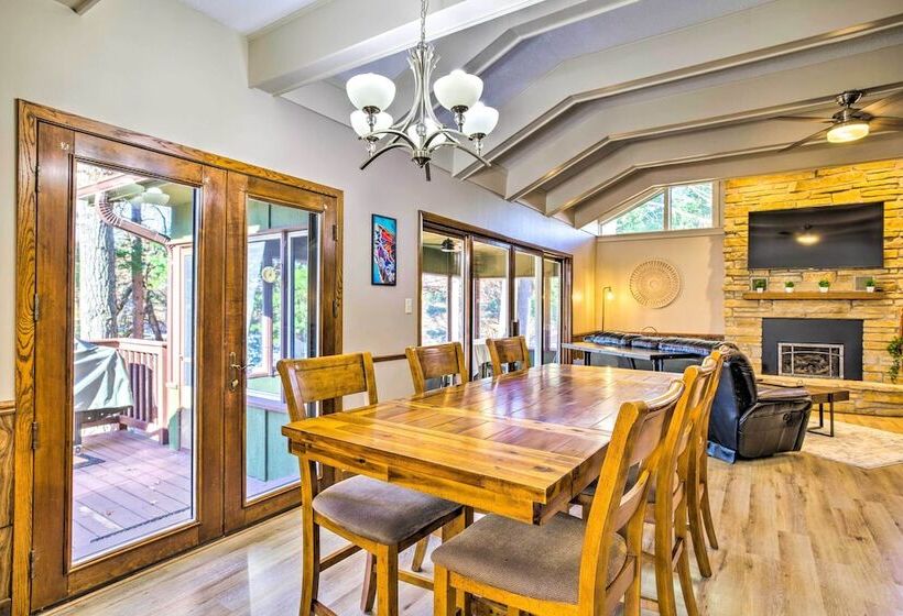 Beautiful Home W/ Hot Tub On Lake Wissota