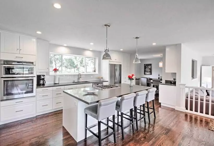 Beautiful Sonoma House W/ Patio & Vineyard Views!