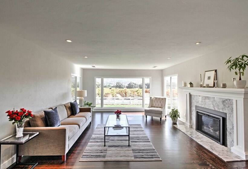 Beautiful Sonoma House W/ Patio & Vineyard Views!