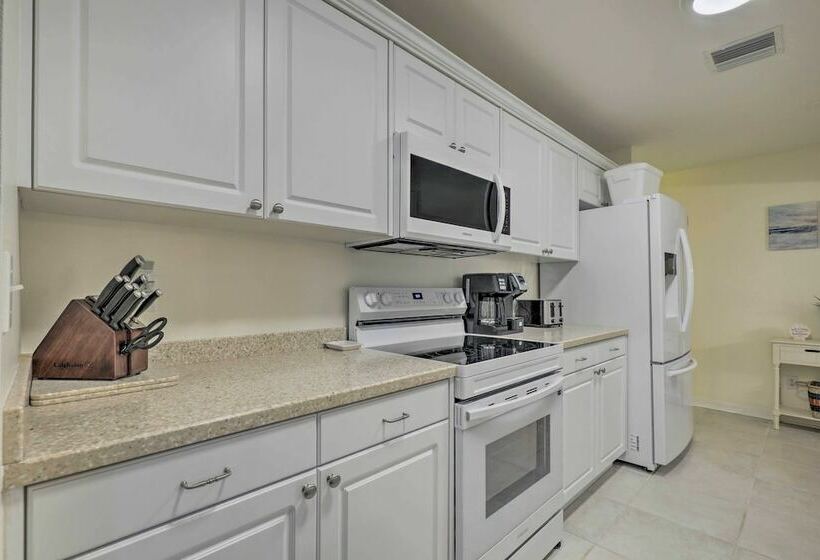 Calming Getaway: 9 Mi To Clearwater Beach!