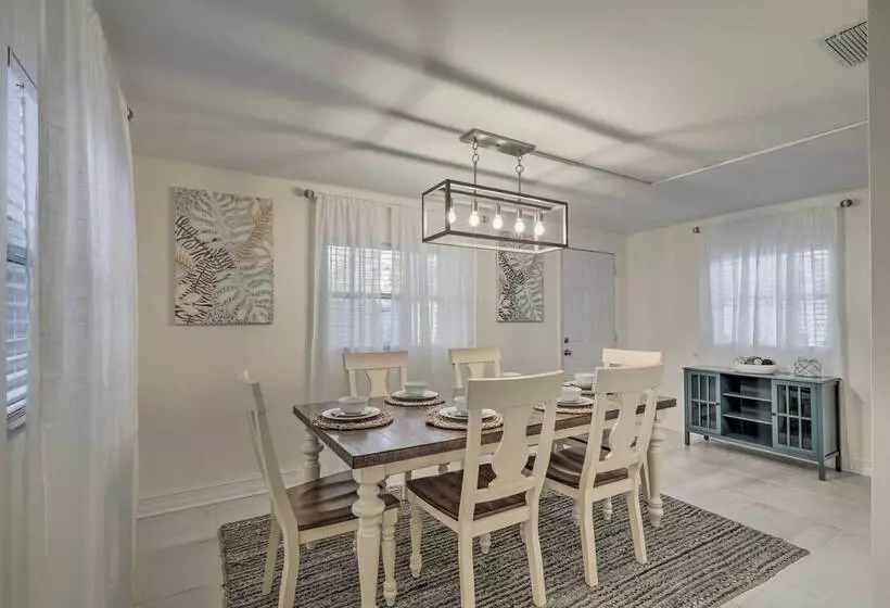 Calming Getaway: 9 Mi To Clearwater Beach!