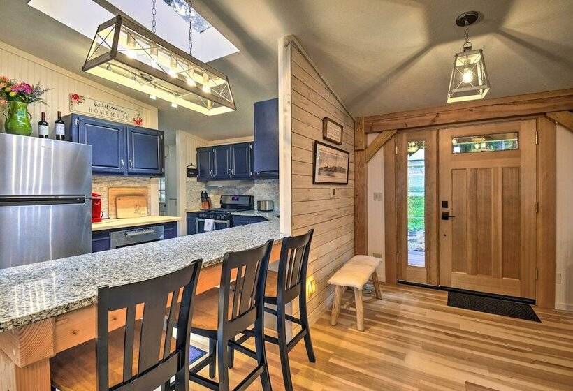 Fish, Crab & Clam: Waterfront Gem In Port Ludlow