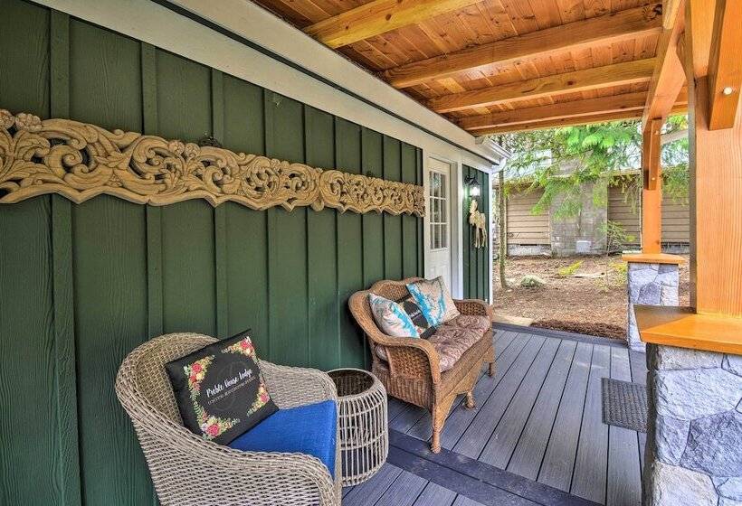 Fish, Crab & Clam: Waterfront Gem In Port Ludlow