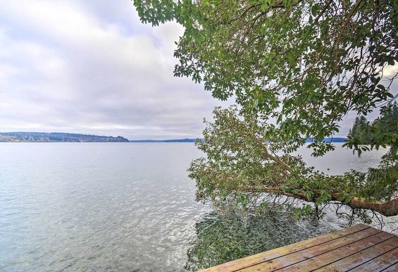 Fish, Crab & Clam: Waterfront Gem In Port Ludlow