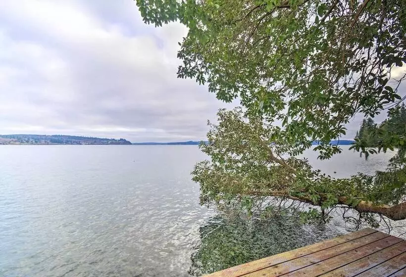 Fish, Crab & Clam: Waterfront Gem In Port Ludlow