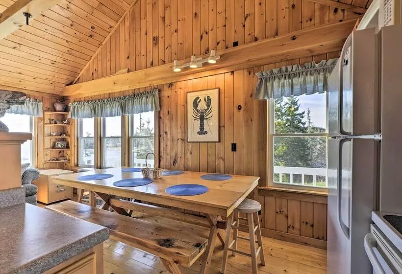 Charming Ocean View Cottage By Cutler Harbor