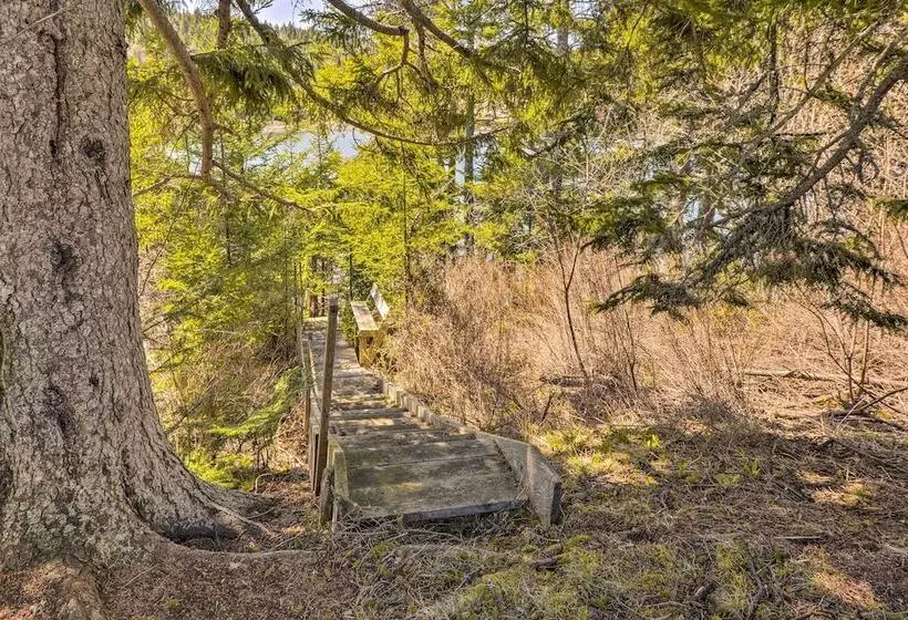 Charming Ocean View Cottage By Cutler Harbor
