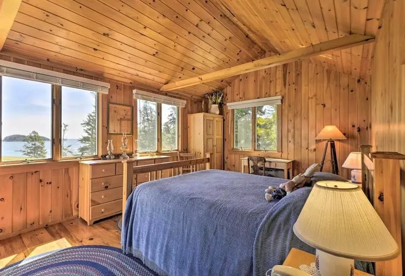 Charming Ocean View Cottage By Cutler Harbor