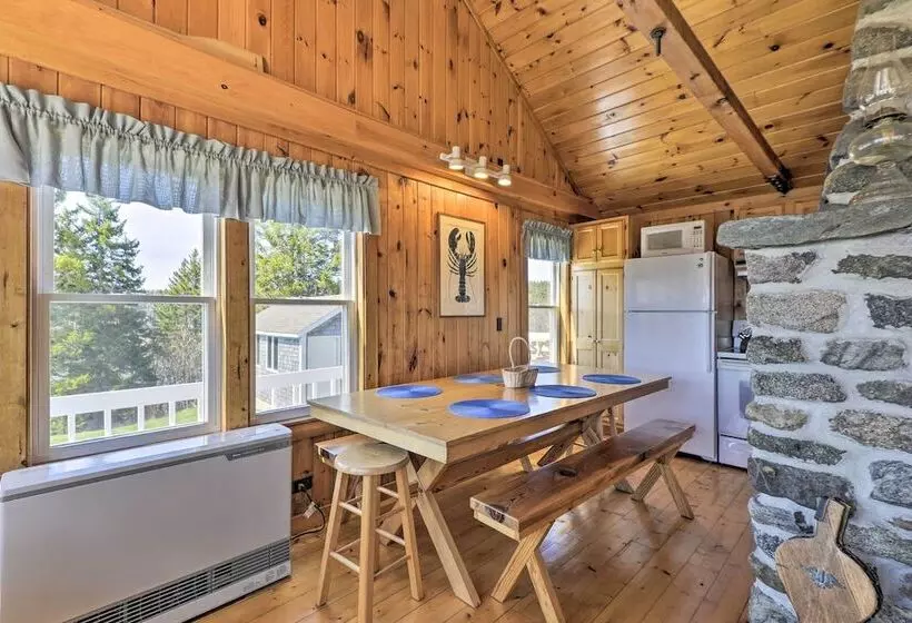 Charming Ocean View Cottage By Cutler Harbor