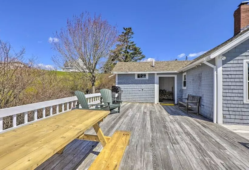 Charming Ocean View Cottage By Cutler Harbor